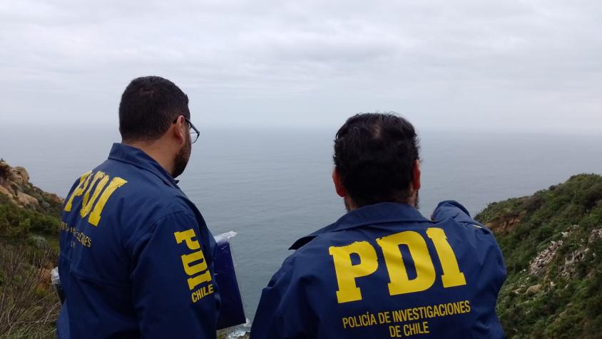 Valparaíso: Encuentran cuerpo envuelto en frazadas en acantilado de Playa Ancha