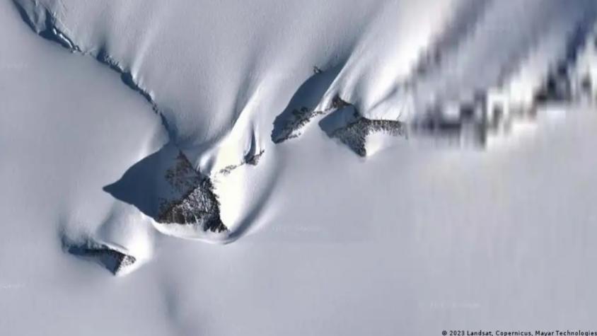 ¿Hay una pirámide bajo todo el hielo de la Antártida?