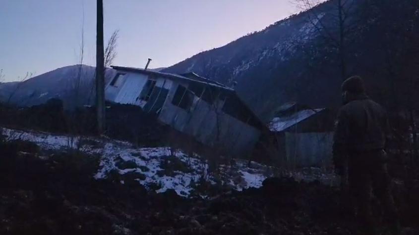Aluvión en Curarrehue: Videos muestran el estado en que quedó casa de familia afectada