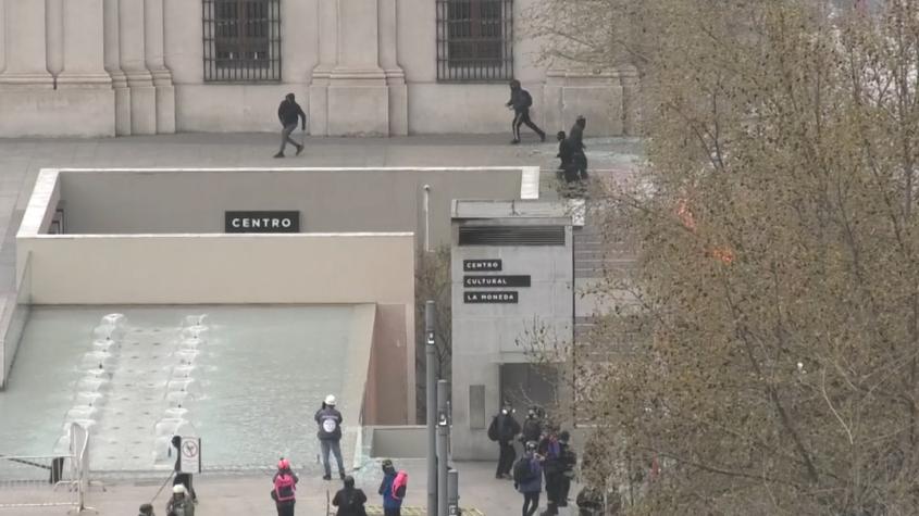 Así fue cómo quedó La Moneda tras los incidentes durante la romería Así fue cómo quedó La Moneda tras los incidentes durante la romería