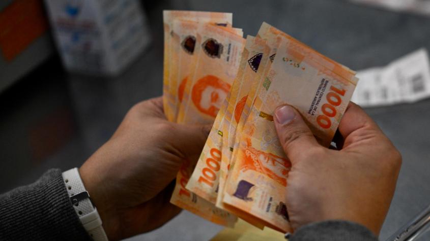 Inflación en Argentina roza el 140% interanual a menos de dos semanas de las elecciones presidenciales