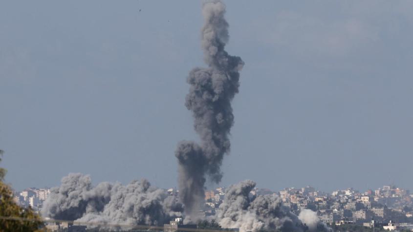 Israel deja fuera de servicio aeropuertos sirios de Damasco y Alepo tras bombardeos