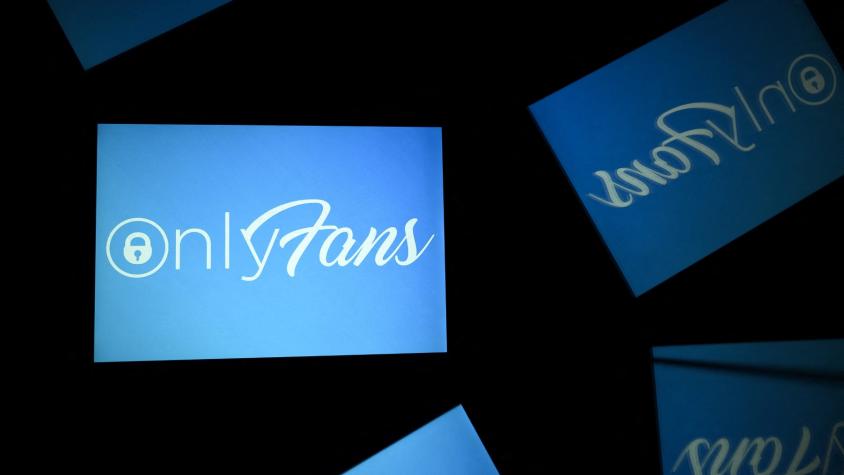 Policía con cuenta de OnlyFans detiene a suscriptor: La delató y ahora es investigada