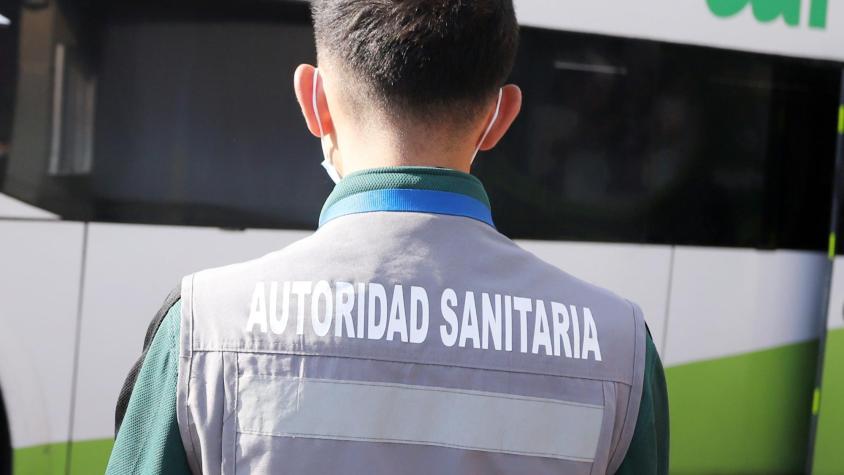 Abren sumario sanitario contra restaurante de resort en que se alojan deportistas de Santiago 2023