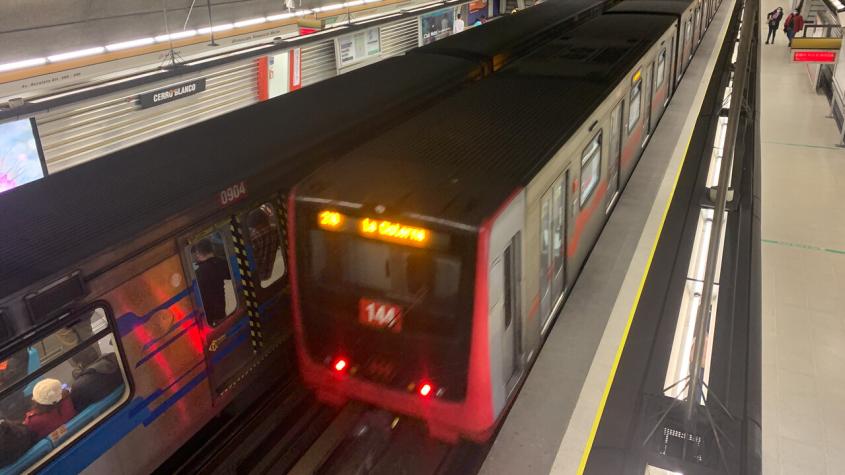 Metro informa funcionamiento parcial de Línea 2