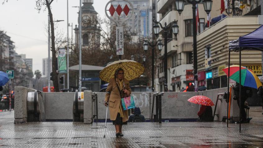 Precipitaciones en la región Metropolitana: ¿Hasta que hora se extenderá la lluvia en Santiago?