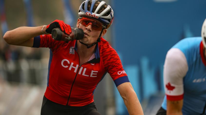 Primera medalla para Chile en Santiago 2023: Martín Vidaurre se queda con la plata en el Mountain Bike