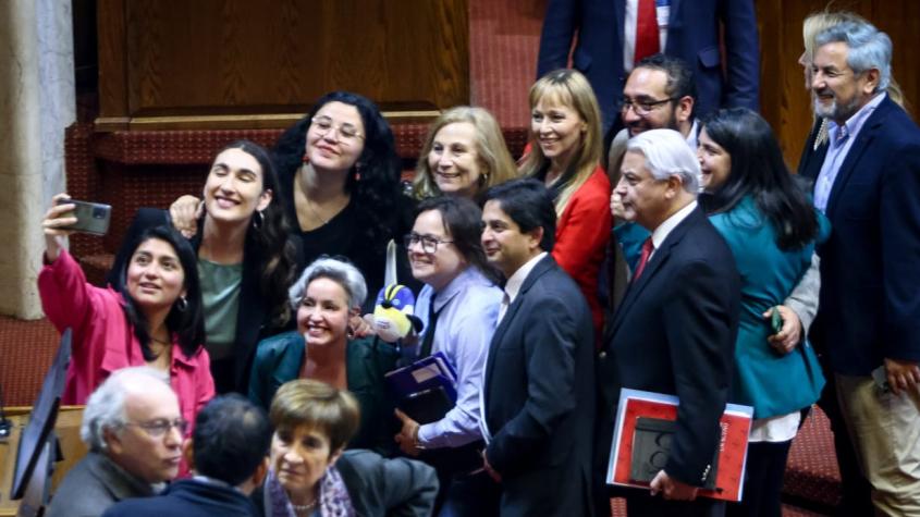 Congreso despacha a ley el proyecto que pone fin a la doble Evaluación Docente