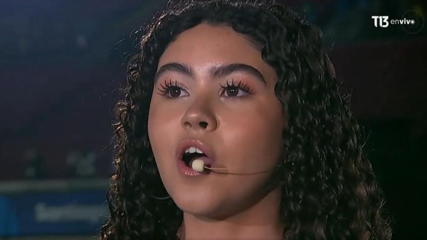 Constanza Wilson: La joven soprano que cantó el himno nacional en la obertura de Santiago 2023