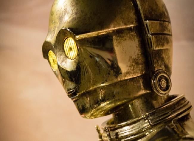 Costará alrededor de mil millones de pesos: Anuncian subasta de cabeza original de C-3PO 