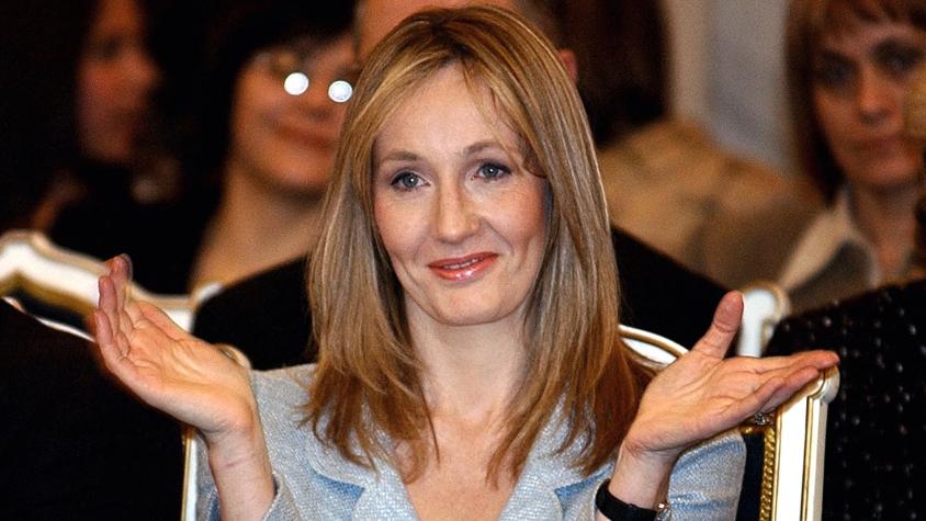 JK Rowling afirma que "iría feliz" a la cárcel por sus declaraciones transfóbicas