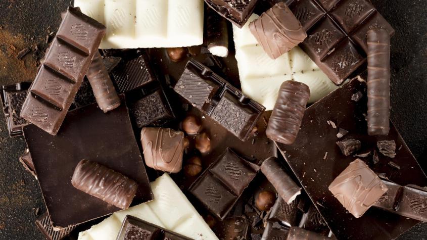 Mujer muere tras comer chocolate envenenado: Gitana adivina le había dicho que fallecería pronto
