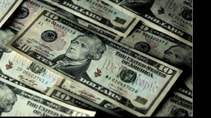 Dólar imparable: Anota nuevo máximo anual topando los $920
