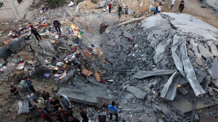 Israel afirma haber matado a "terroristas" en ataque aéreo contra mezquita en Cisjordania