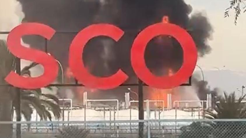 Los impactantes registros del incendio en una planta de gas en Maipú