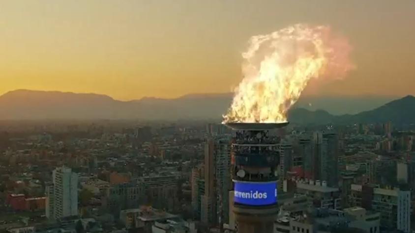 Un homenaje a Santiago 2023: Torre Entel, la antorcha más grande del mundo