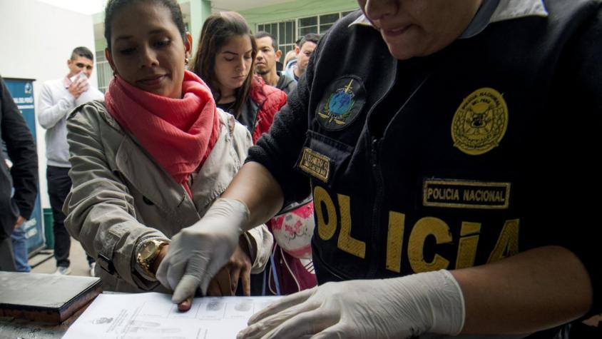 Perú modifica ley para expulsar inmigrantes irregulares en menos de 24 horas 