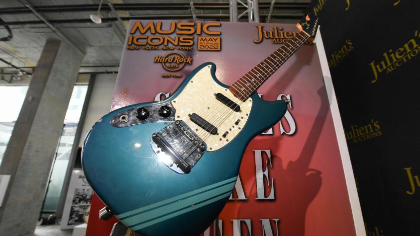 Guitarra del último concierto de Kurt Cobain fue vendida por más de un millón de dólares
