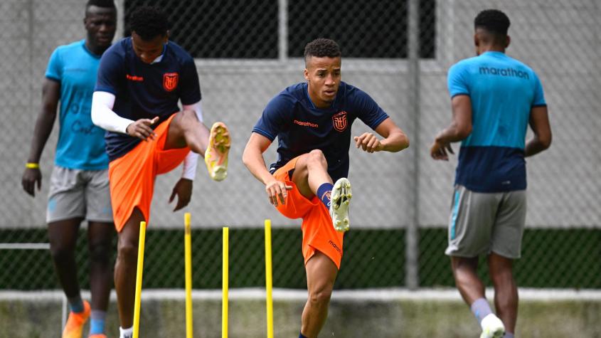 ¿Qué pasó con Byron Castillo? El presente del jugador al que Chile borró del Mundial y de la selección de Ecuador