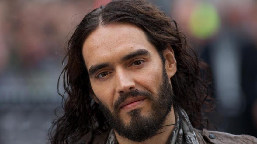 Russell Brand, actor de "Arthur" fue nuevamente acusado por agresión sexual: asegura que todo fue "consentido"