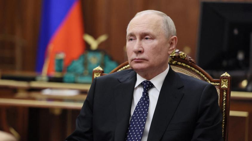 Putin indulta a joven ruso que acuchilló y estranguló a su expareja por combatir en Ucrania