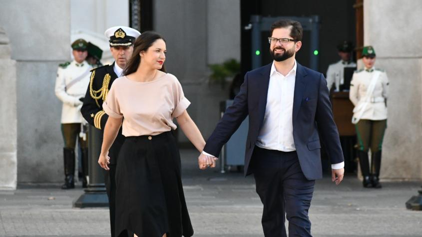 "Ninguno de los dos tiene otras parejas": Qué dijo el presidente Boric tras su quiebre con Irina Karamanos