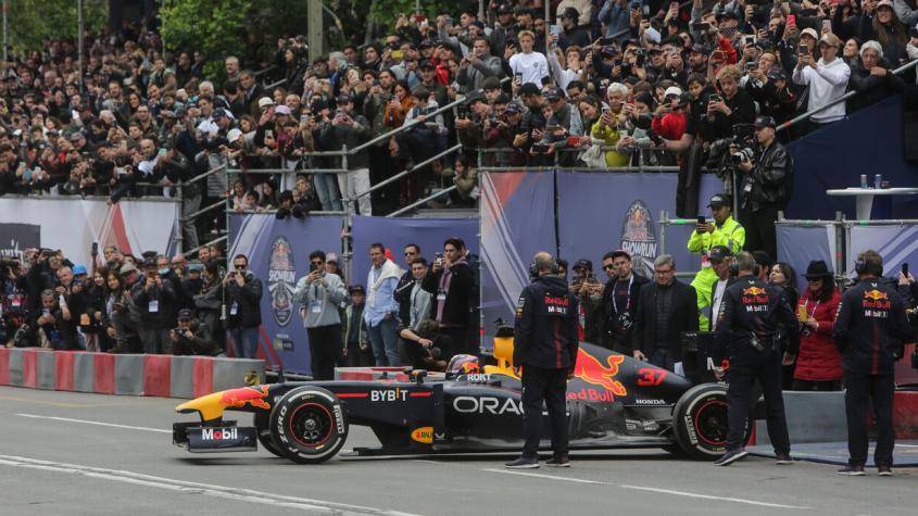 Locura total en las calles: La Formula Uno llegó a Chile 