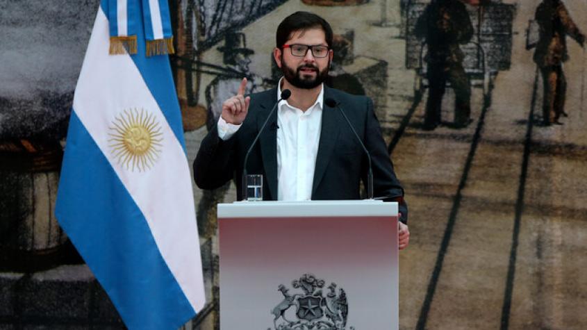 Boric se alista a llamar a Milei y no descarta estar en su cambio de mando