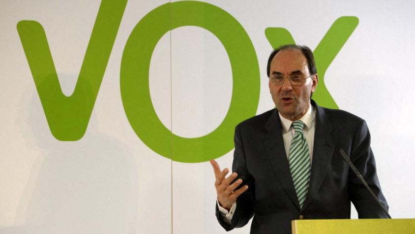 Balean en la cara a político español fundador de partido derechista Vox