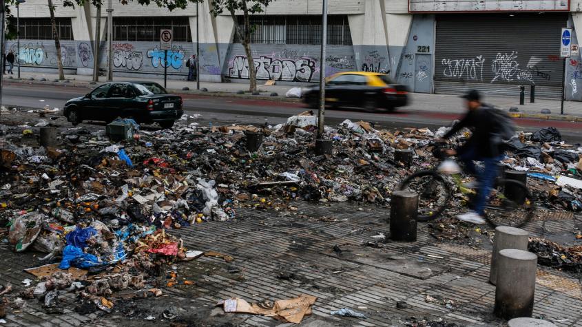 Así lucen las calles de Santiago ante paro de trabajadores a cargo de la recolección de basura
