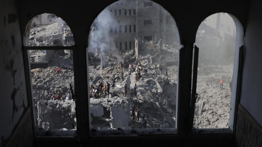 Portavoz del Ejército de Israel justifica ataque a campo de refugiados en Gaza y asegura que advirtieron