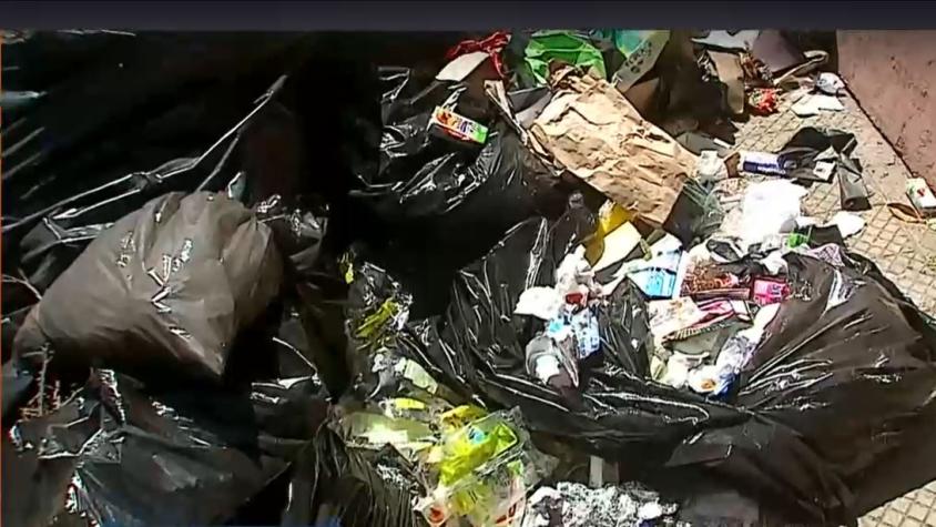 Paro de recolectores: Peligro sanitario por basura acumulada en Santiago