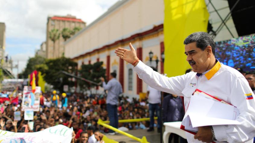 Venezuela libera "presos políticos" en "canje humanitario" con Estados Unidos 