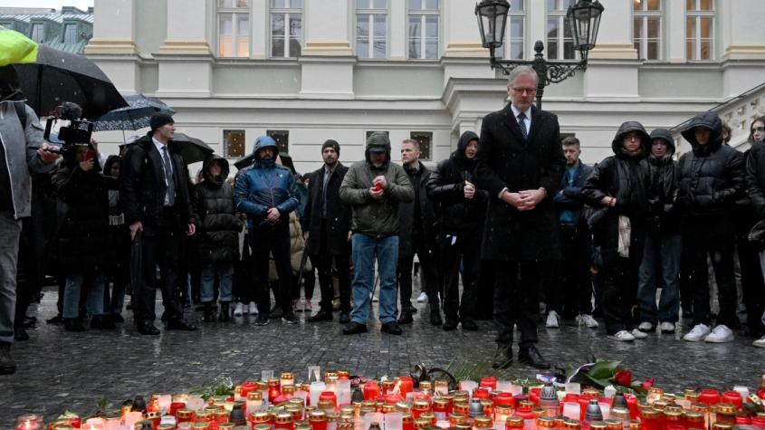 David Kozák: Qué se sabe del estudiante de 24 años que mató a 13 personas en una universidad en Praga