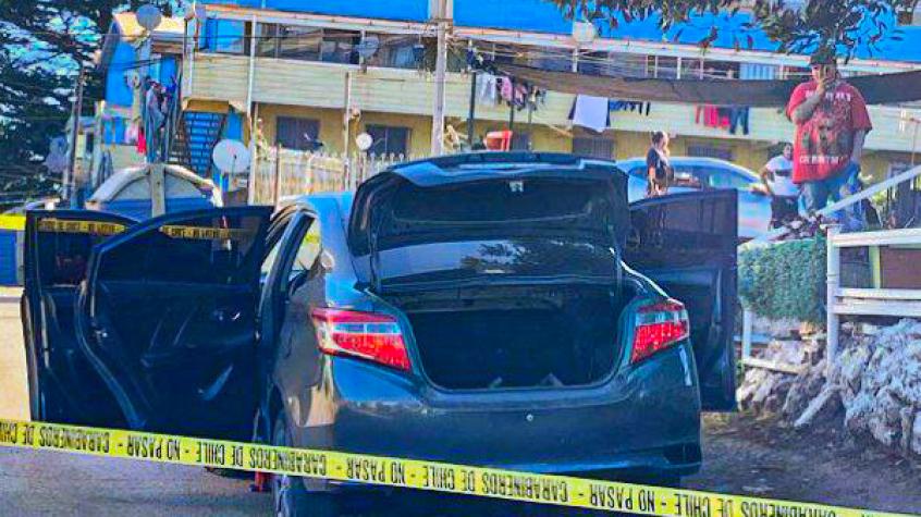 Homicidio en La Pintana: hombre murió acribillado al interior de automóvil Homicidio en La Pintana: hombre murió acribillado al interior de automóvil