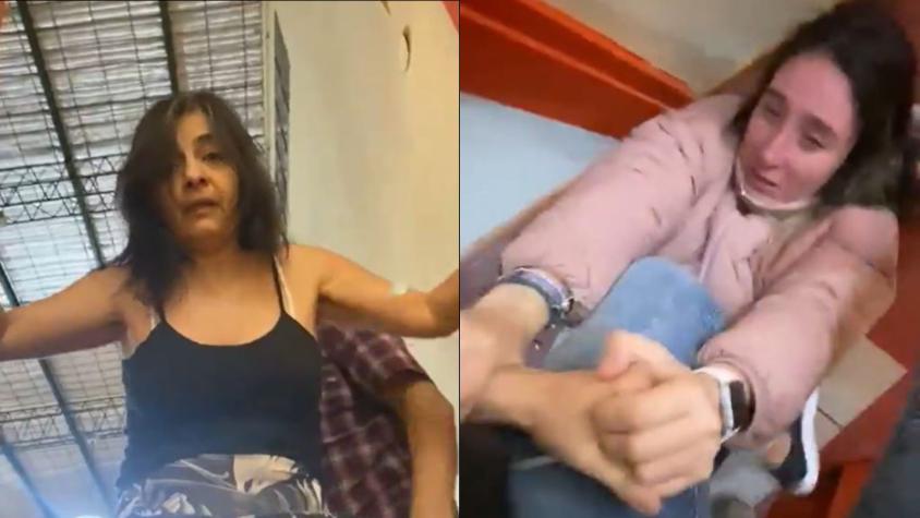 Las empujaron por la escalera: Denuncian ataque homofóbico contra chilena y su pareja en Argentina