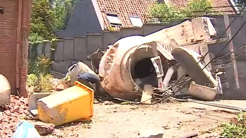 VIDEO | Así quedó la casa impactada por un camión tolva que volcó en Lo Barnechea