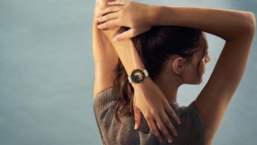 Descubre el smartwatch que cuida tu salud y su batería dura hasta 2 semanas