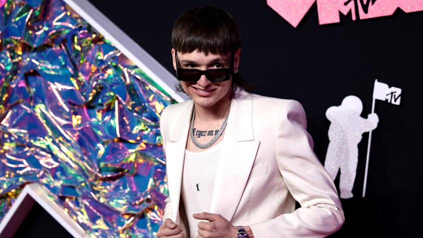 "Ella baila sola" de Peso Pluma es la mejor canción de 2023 según Rolling Stone "Ella baila sola" de Peso Pluma es la mejor canción de 2023 según Rolling Stone