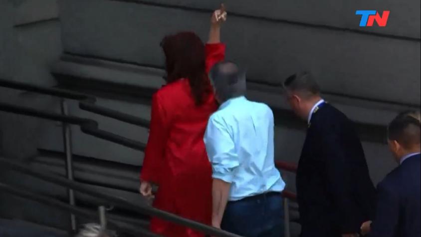 El polémico gesto de Cristina Fernández en su ingreso al Congreso de Argentina para asunción de Javier Milei