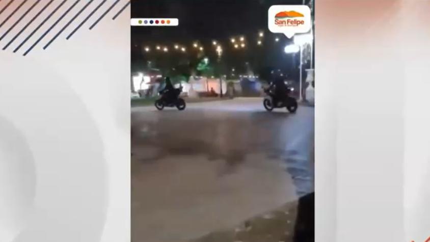 Indignación en San Felipe: Más de 30 motos pasan por el medio de la plaza 