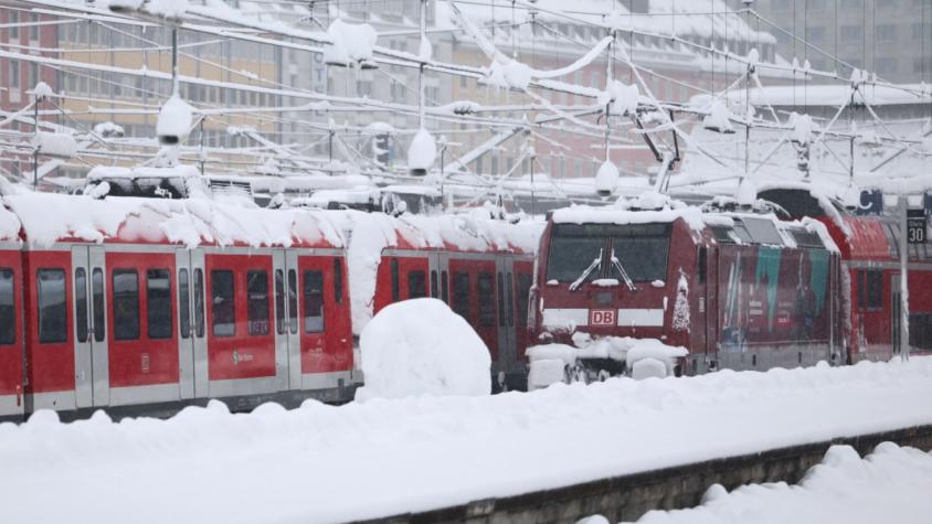 Tormenta de nieve causa estragos en Alemania: Aeropuerto de Múnich debió ser cerrado
