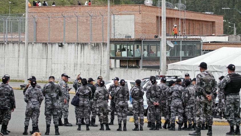 Cuatro policías secuestrados en Ecuador en medio de estado de excepción por violencia narco