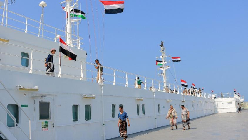 EEUU, Reino Unido y aliados dicen que quieren "desescalar tensiones" en el mar Rojo tras ataque en Yemen