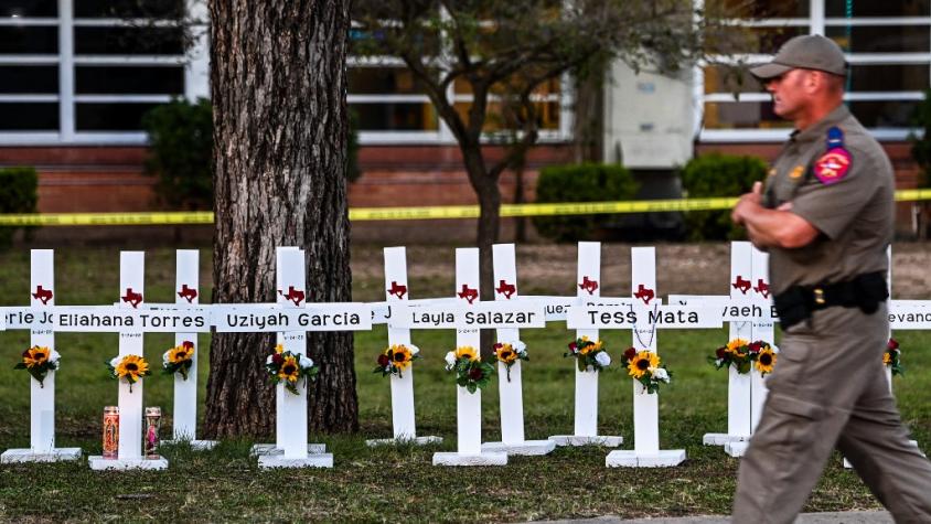 Policía tuvo "fallos críticos" durante tiroteo escolar de Uvalde en Texas
