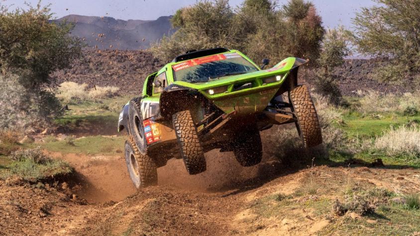 Dakar 2024: Espectador es atropellado por uno de los autos en competencia