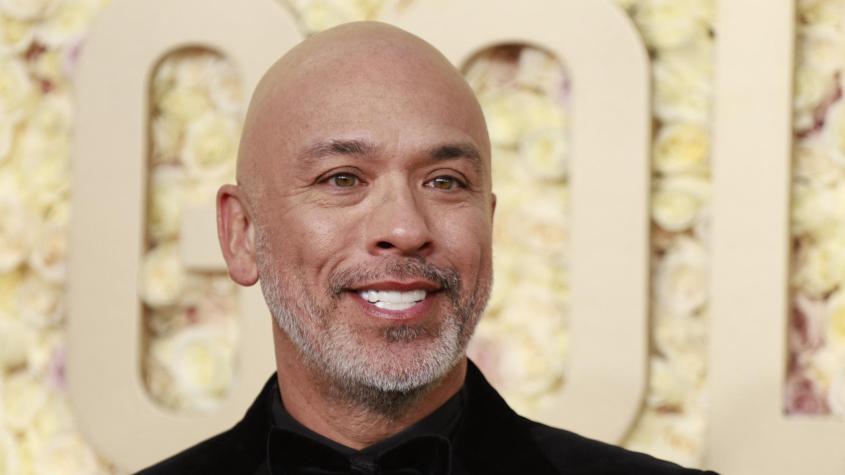 Jo Koy: ¿Quién es el conductor que incomodó en los Globos de Oro 2024?