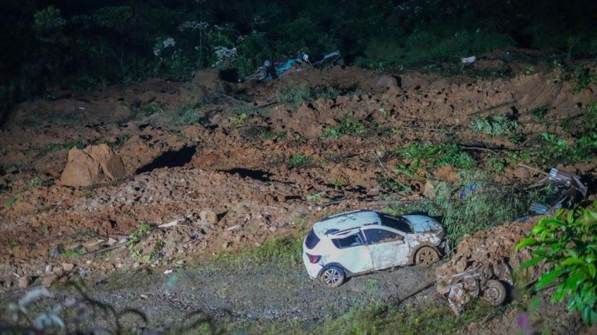 Aumenta a 33 el número de muertos por alud de tierra en Colombia