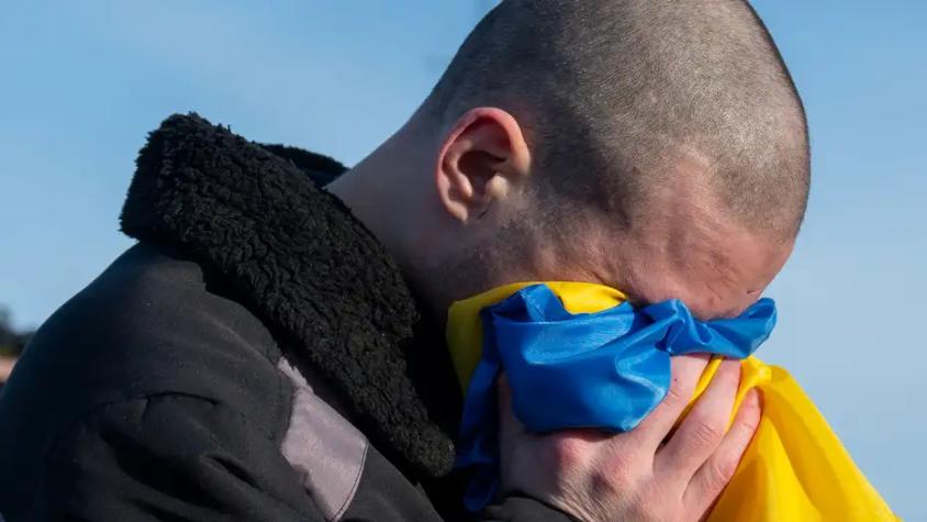 Rusia y Ucrania canjean cientos de prisioneros de guerra