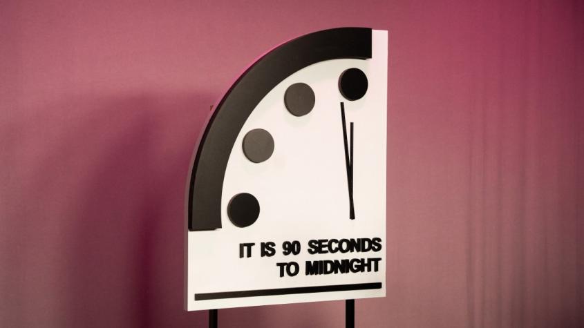 Según el "Reloj del Juicio Final", quedan 90 segundos para el apocalipsis